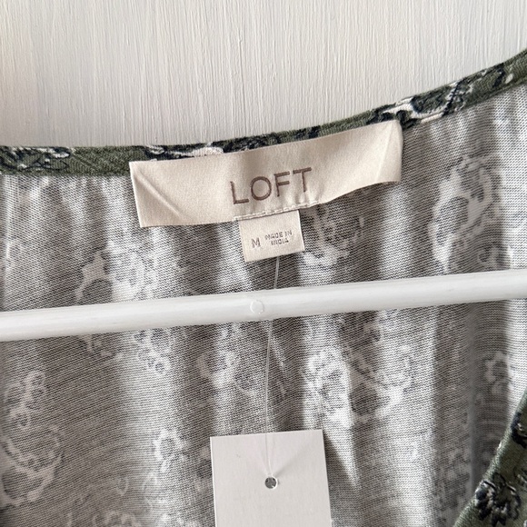 LOFT Olive Floral V-Neck Blouse - Picture 3 of 4